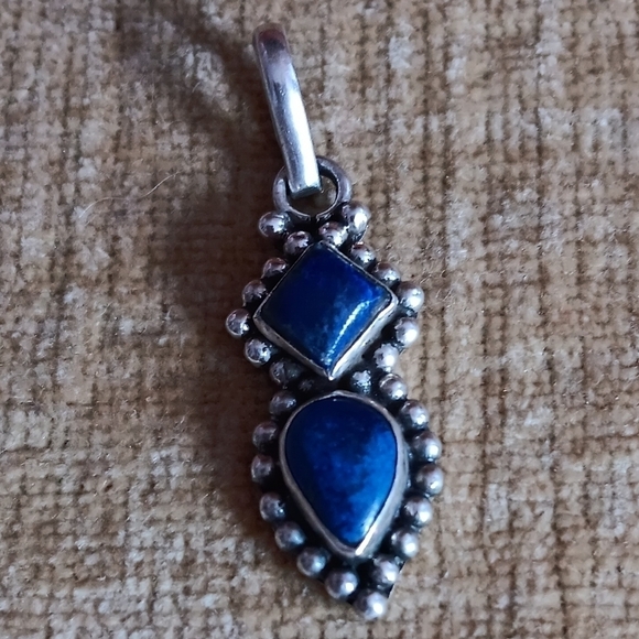 925 Silver Blue Stone Pendant - Picture 6 of 8